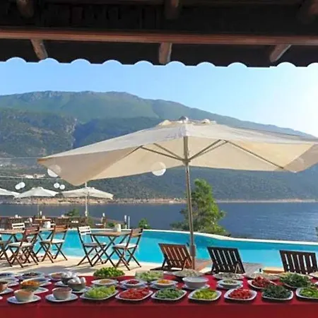 Sleeps 13 Pool Air Con * Kas